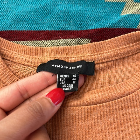 Crop Top - Picture 3 of 4